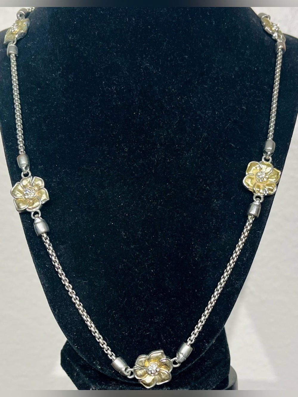 Vintage Two-Tone Floral Station Necklace
